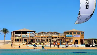 The Breakers Diving & Surfing Lodge