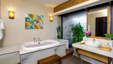 The Cliff Resort & Residence