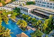 The Cliff Resort & Residence