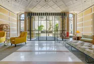 The Editory Boulevard Aliados