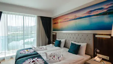 The Lumos Deluxe Resort & Spa