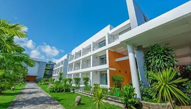 The Natural Resort