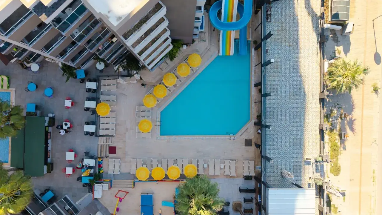 The Nora Hotels Family Club 