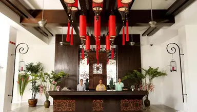 The Old Phuket - Karon Beach Resort