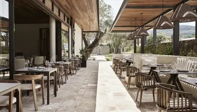 The Olivar Suites