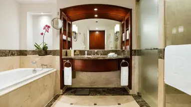 The Peninsula Manila
