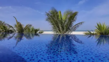 The Ritz Carlton Al Hamra Beach