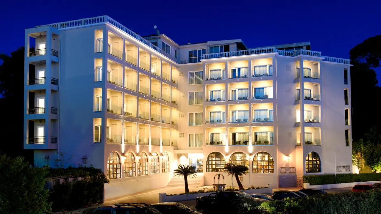 The Royal Grand