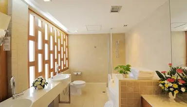 The Royal Paradise