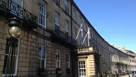 Hotel The Royal Scots Club