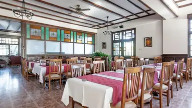 The Ship Inn & Villas