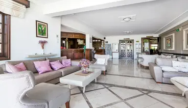The Ship Inn & Villas