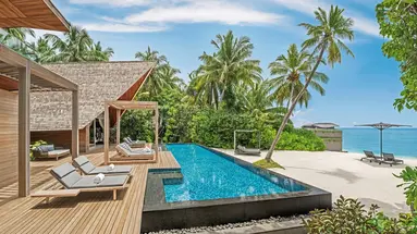 The St. Regis Maldives Vommuli Resort