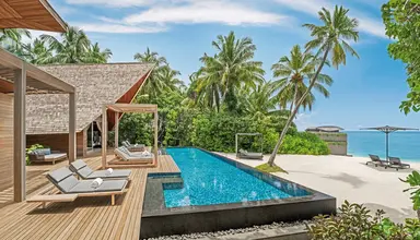 The St. Regis Maldives Vommuli Resort
