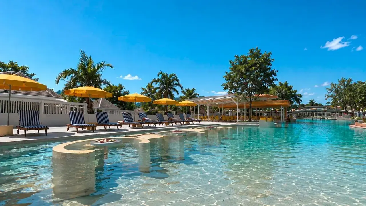 The Sun Club Khao Lak