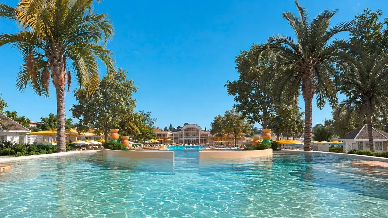 The Sun Club Khao Lak