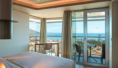 The Views Baia