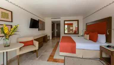 The Villas Cancun by Grand Park Royal