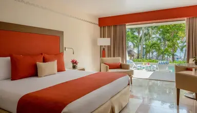 The Villas Cancun by Grand Park Royal