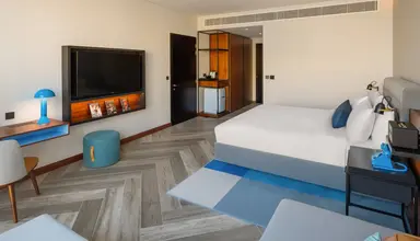 The WB Abu Dhabi, Curio Collection by Hilton
