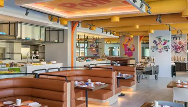 The WB Abu Dhabi, Curio Collection by Hilton