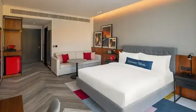 The WB Abu Dhabi, Curio Collection by Hilton