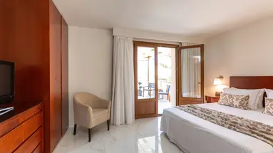 Theartemis Palace