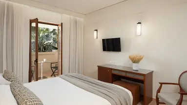 Theartemis Palace