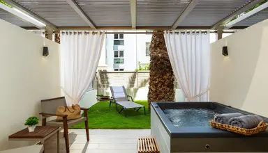 Theartemis Palace