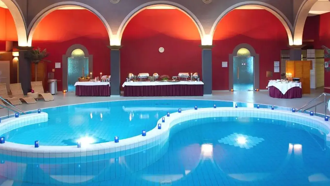 Thermalhotels & Walliser Alpentherme