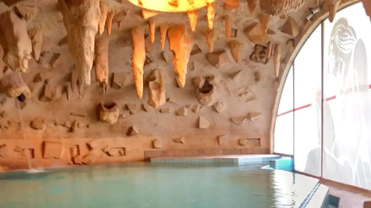Thermalhotels & Walliser Alpentherme