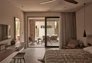 Theros All Suite