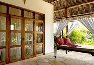 Tikitam Palms Boutique