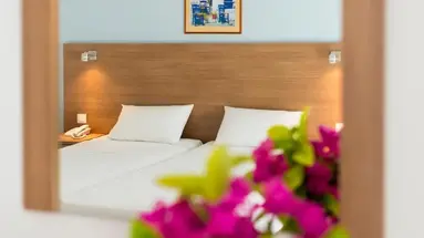 Tina Flora