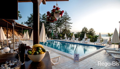 Tino Sveti Stefan