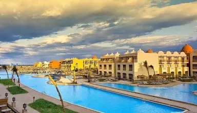 Titanic Beach SPA & Aqua Park