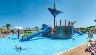 Titanic Beach SPA & Aqua Park