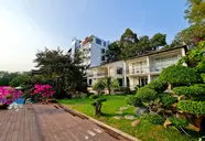 Tom Hill Resort & Spa