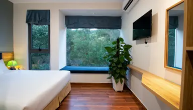 Tom Hill Resort & Spa