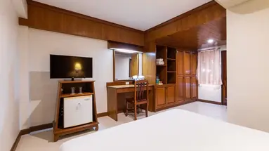 Tony Resort
