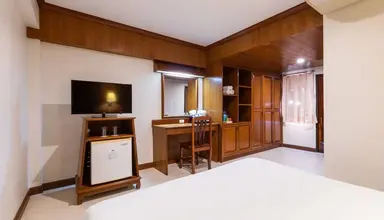 Tony Resort