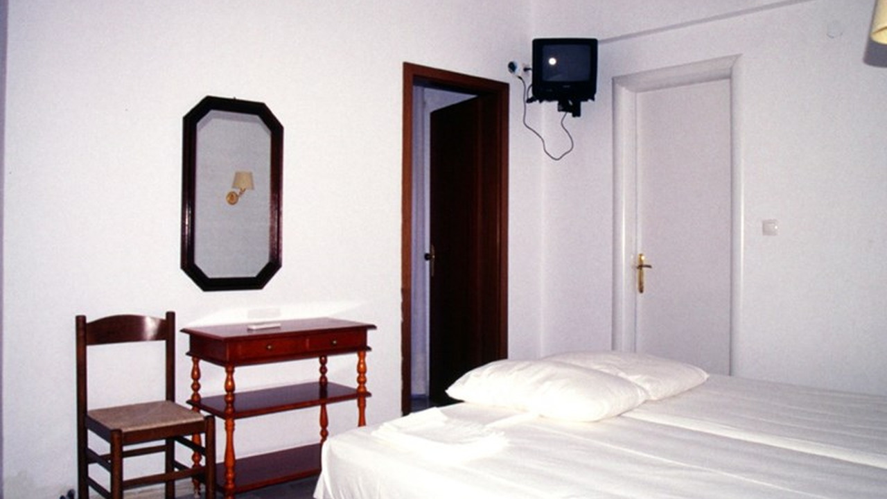 Toroneos