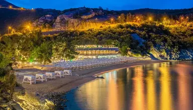 Tosca Beach