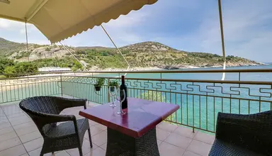 Tosca Beach