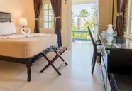 Travellers Beach Resort