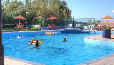 Trefon Apartments & Suites