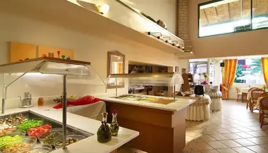 Trefon Apartments & Suites