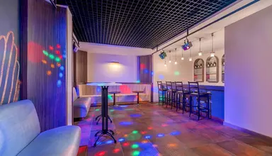 Trendy Palm Beach