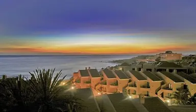 Tres Palmeras