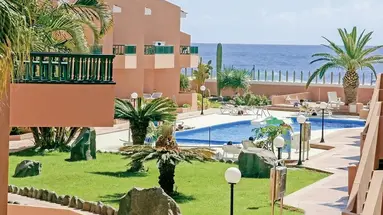 Tres Palmeras